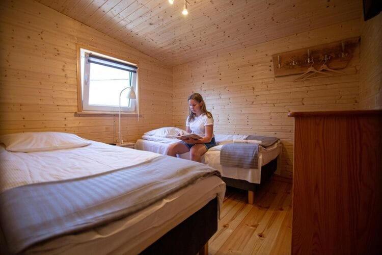 Comfortable Bungalow With A Covered Terrace, For 6 People, Мендзиздрое Екстериор снимка